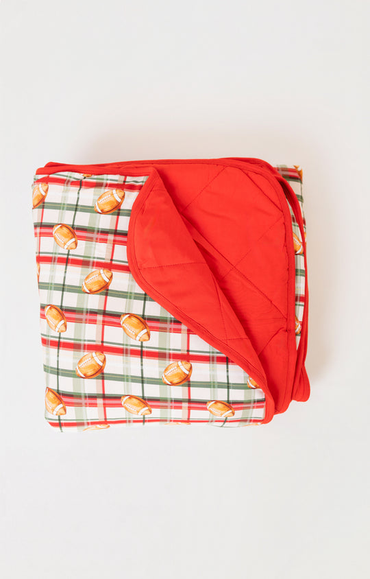 Holiday Huddles Mama Blanket