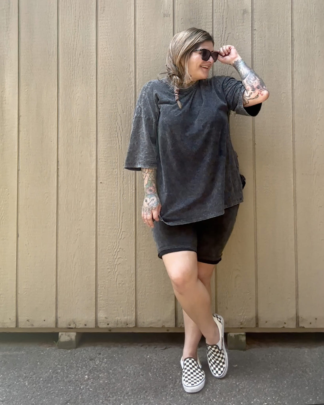 Onyx Mama Oversized Tee