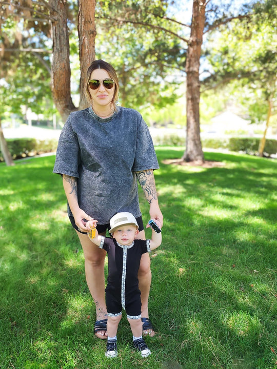 Onyx Mama Oversized Tee