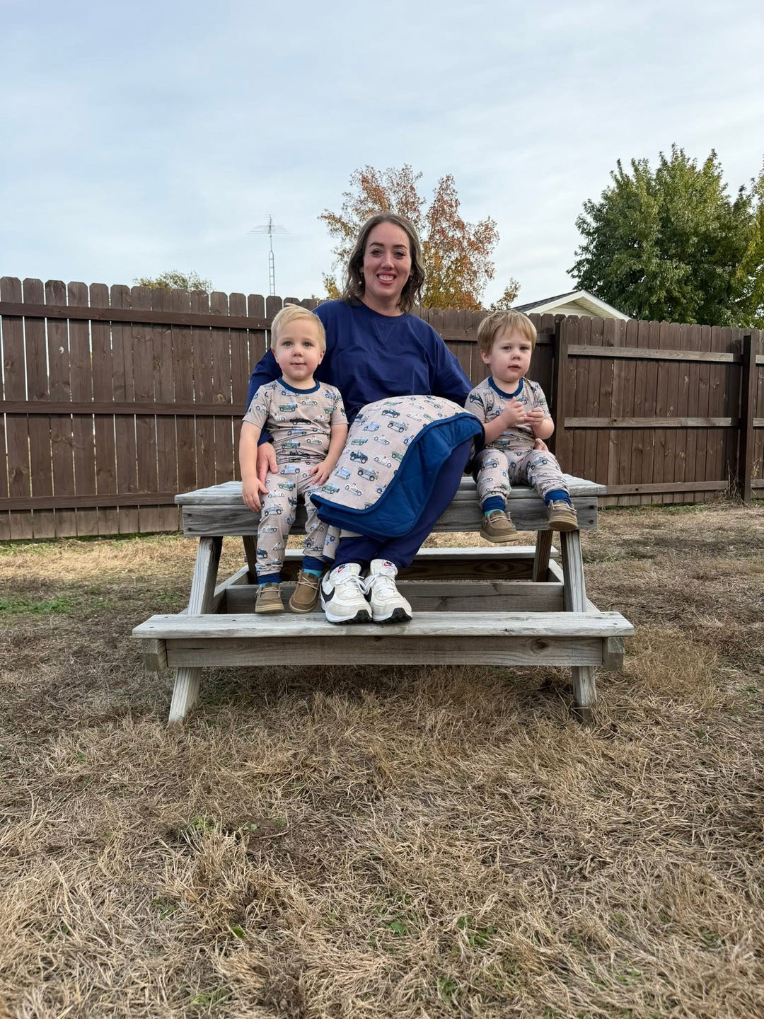 Cruising With My Dogs Mama Blanket Bamboo/Quilted