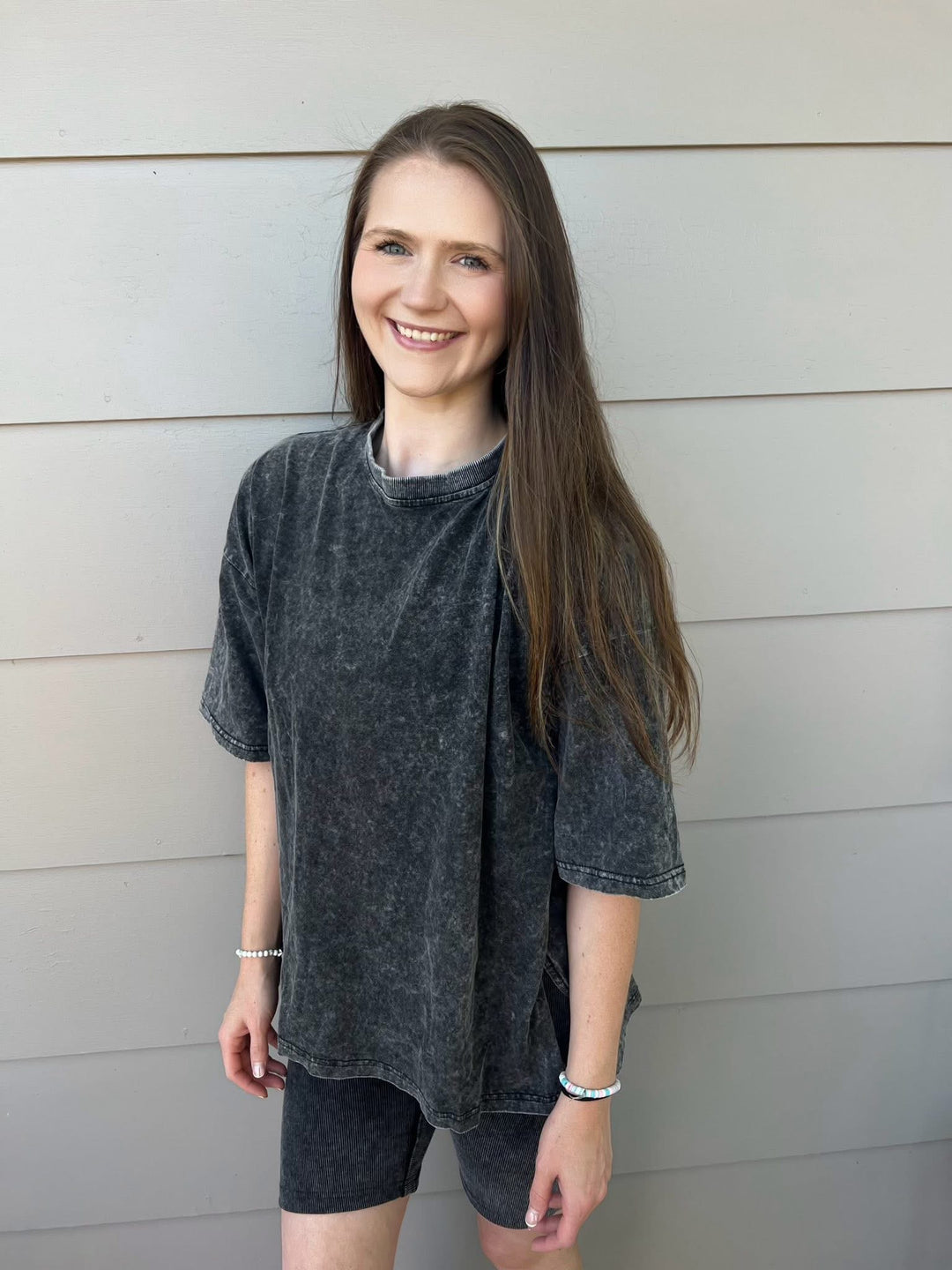 Onyx Mama Oversized Tee