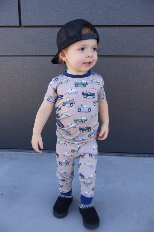 Cruising With My Dogs 2 Piece Set